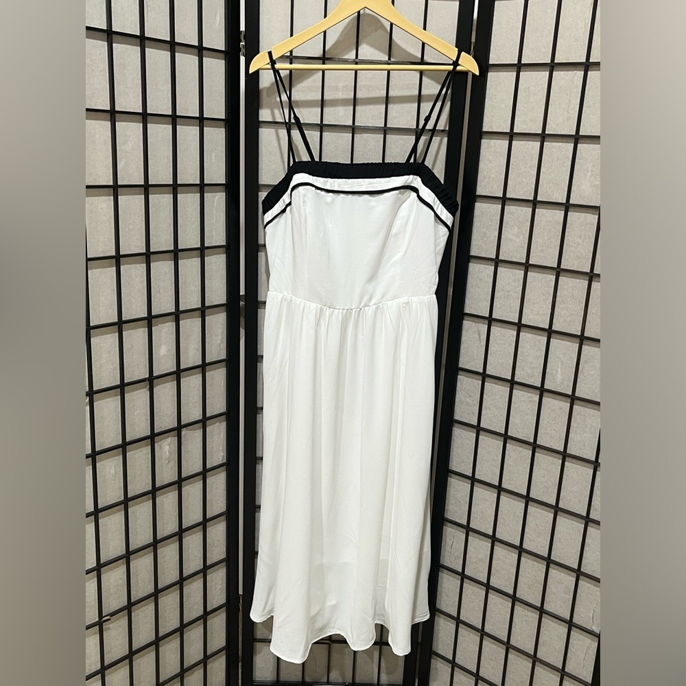 Grace Karin white sundress Dress with black trim, and smocked bodice back SZ 2XL